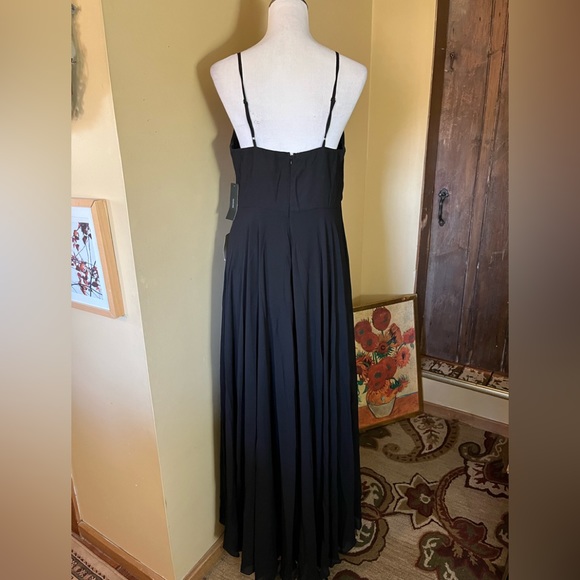 LULU's Size XL Black-Tie Gown Flowing Maxi V-Neck Fitted Top Flowing Skirt NEW - Picture 7 of 12